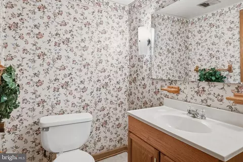 Bath - 9205 4th St, Lanham, MD 20706 photo 1 of 1