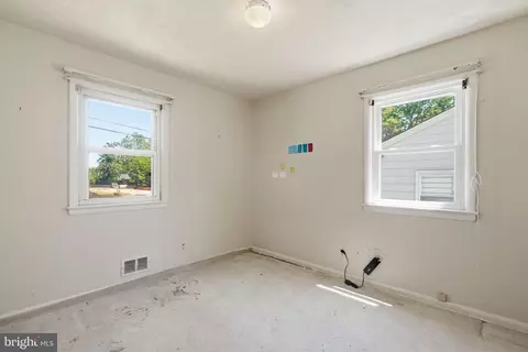 Bedroom - 9205 4th St, Lanham, MD 20706 photo 5 of 7