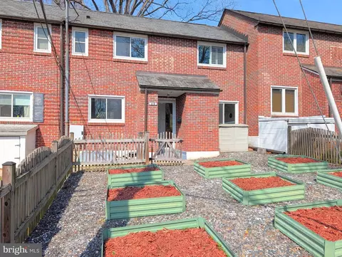 6 Q Hillside Rd, Greenbelt, MD 20770