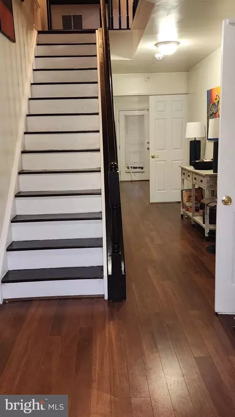 Entry Way - 6014 Cedar Post Dr, District Heights, MD 20747 photo 2 of 6