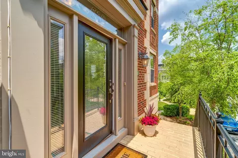 510 Overlook Park Dr #32, Oxon Hill, MD 20745