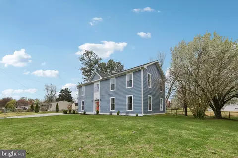 8401 Rockwell Dr, Clinton, MD 20735