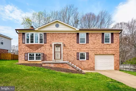 6803 Middlefield Rd, Fort Washington, MD 20744