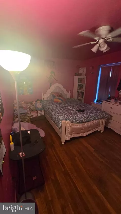 Bedroom - 9401 Pine View Ln, Clinton, MD 20735 photo 2 of 4