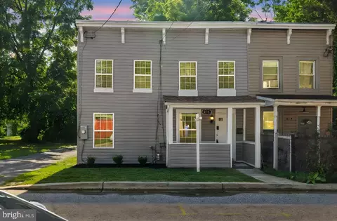 612 9th St, Laurel, MD 20707