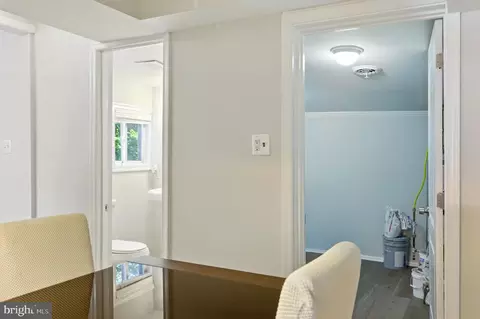 Entry Way - 612 9th St, Laurel, MD 20707 photo 6 of 11