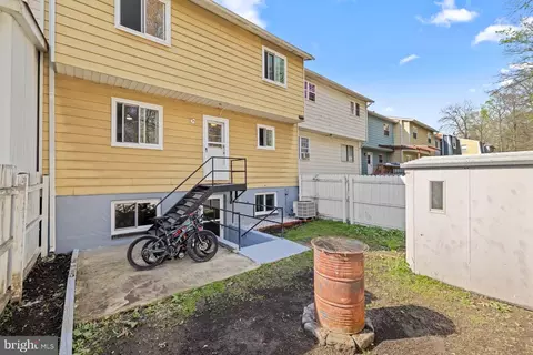 Exterior - 7622 Carissa Ln, Laurel, MD 20707 photo 2 of 2