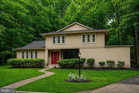 712 Loch Ness Cir, Fort Washington, MD 20744