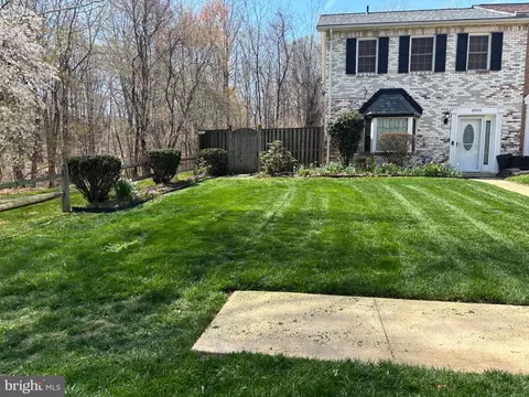 8915 Grandhaven Ave, Marlboro, MD 20772