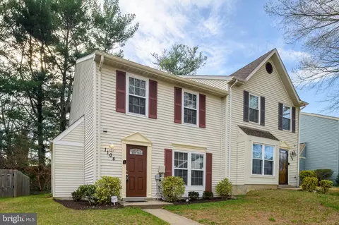 1104 Pewter Ct, Bowie, MD 20716