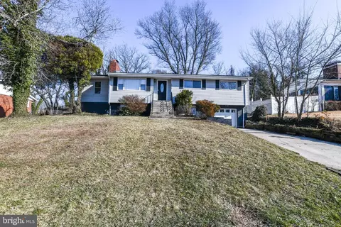 6008 Middleton Ln, Temple Hills, MD 20748