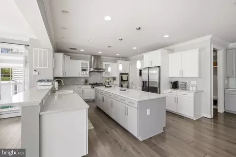 9003 Crystal Oaks Ln, Marlboro, MD 20772 photo 10