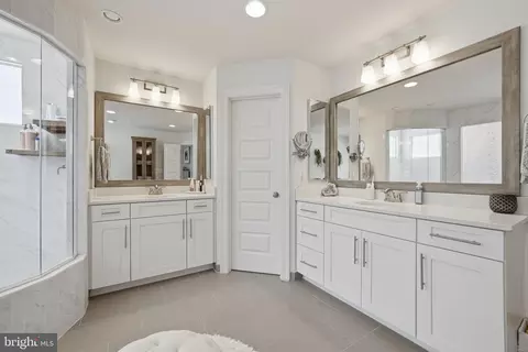 9003 Crystal Oaks Ln, Marlboro, MD 20772 photo 31