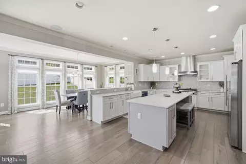 9003 Crystal Oaks Ln, Marlboro, MD 20772 photo 9