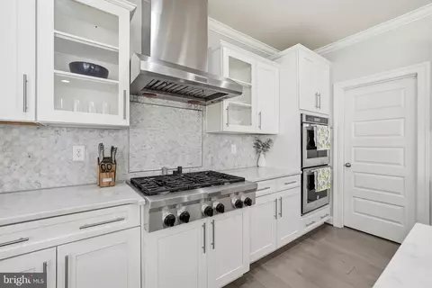 9003 Crystal Oaks Ln, Marlboro, MD 20772 photo 13