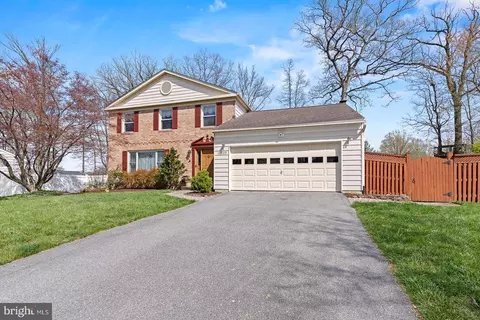 12803 Black Oak Dr, Laurel, MD 20708