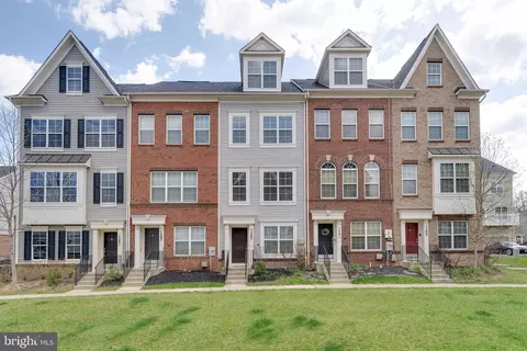 7205 Barrberry Ln, Beltsville, MD 20705
