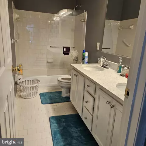 Bath - 7605 Stratfield Ln, Laurel, MD 20707 photo 3 of 5