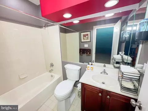 Bath - 6609 Chatham Park Dr, Brandywine, MD 20613 photo 9 of 9