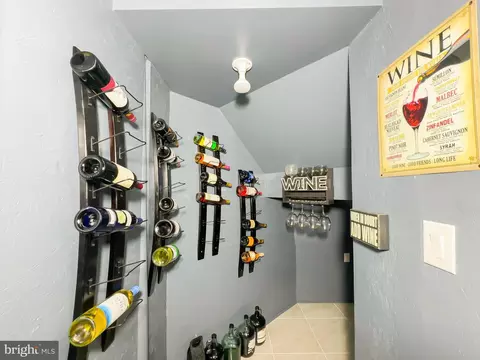 Entry Way - 6609 Chatham Park Dr, Brandywine, MD 20613 photo 5 of 6