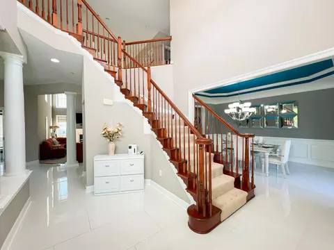Entry Way - 6609 Chatham Park Dr, Brandywine, MD 20613 photo 1 of 6