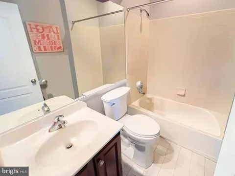 Bath - 6609 Chatham Park Dr, Brandywine, MD 20613 photo 5 of 9