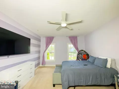 Bedroom - 6609 Chatham Park Dr, Brandywine, MD 20613 photo 6 of 11
