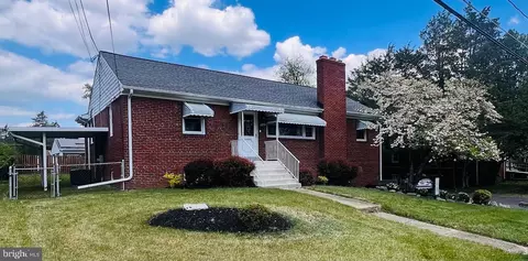 6006 Bedford Ln, Clinton, MD 20735