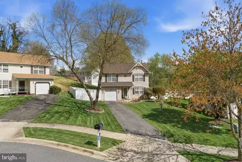 2006 Chita Ct, Temple Hills, MD 20748
