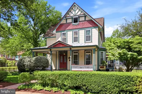4200 Farragut St, Hyattsville, MD 20781