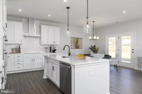 Kitchen - 13919 Ejay Dr, Brandywine, MD 20613 photo 1 of 1
