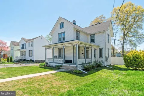 Exterior - 324 Laurel Ave, Laurel, MD 20707 photo 7 of 7