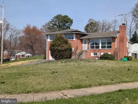 7003 Nottingham Ct, Marlboro, MD 20772