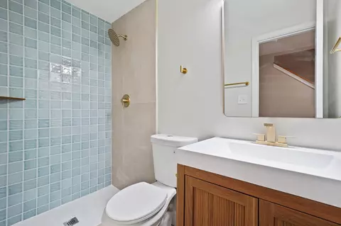 Bath - 10775 Kitchener Ct, Bowie, MD 20721 photo 4 of 4