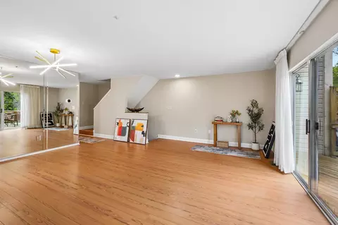 Living - 10775 Kitchener Ct, Bowie, MD 20721 photo 10 of 14