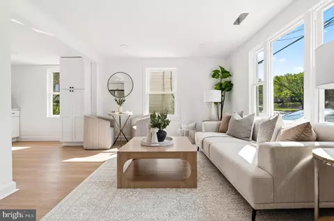 5608 Annapolis Rd, Bladensburg, MD 20710