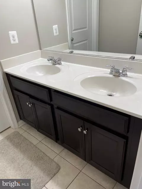 2508 Sir Michael Pl, Lanham, MD 20706 photo 11