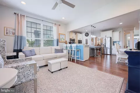 Entry Way - 2703 Brownlee Ct, Lanham, MD 20706 photo 5 of 11