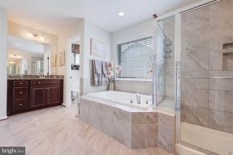 Entry Way - 2703 Brownlee Ct, Lanham, MD 20706 photo 8 of 11