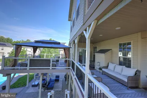 Exterior - 2703 Brownlee Ct, Lanham, MD 20706 photo 6 of 17