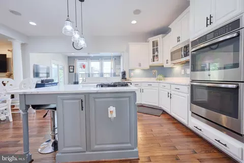 Kitchen - 2703 Brownlee Ct, Lanham, MD 20706 photo 2 of 3