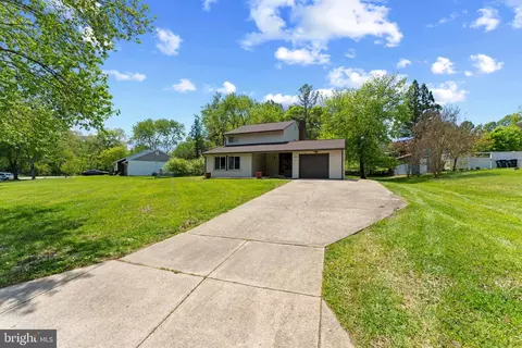 10509 Woodlawn Blvd, Marlboro, MD 20774