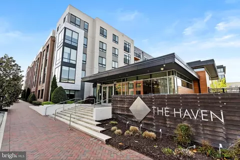 145 Riverhaven Dr #454, National Harbor, MD 20745