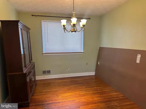 Living - 1504 5th St, Lanham, MD 20706 photo 4 of 4