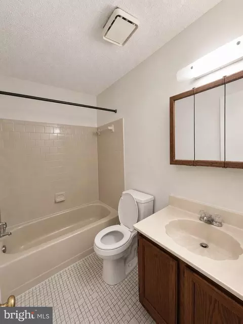 Bath - 6204 Cipriano Rd, Lanham, MD 20706 photo 2 of 2
