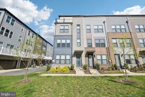 5600 Hyattsville Dr, Hyattsville, MD 20782