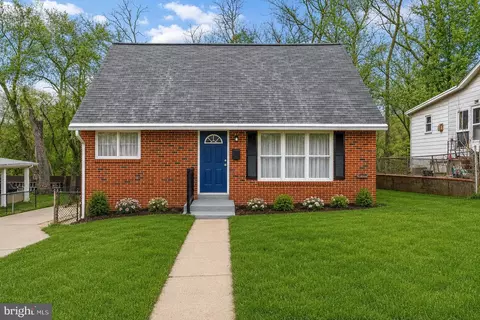 5 Pepper Mill Dr, Capitol Heights, MD 20743