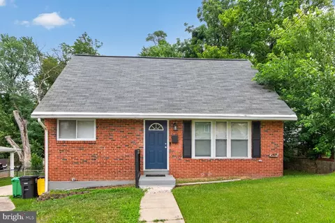 5 Pepper Mill Dr, Capitol Heights, MD 20743