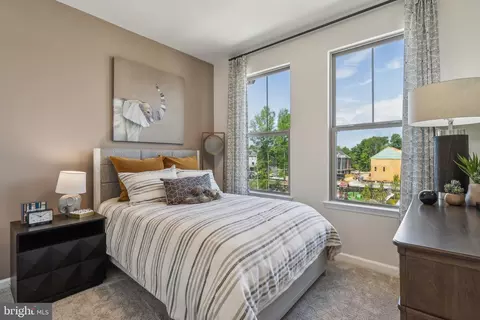 Bedroom - 7043 Gladebrook Rd, Brandywine, MD 20613 photo 1 of 8