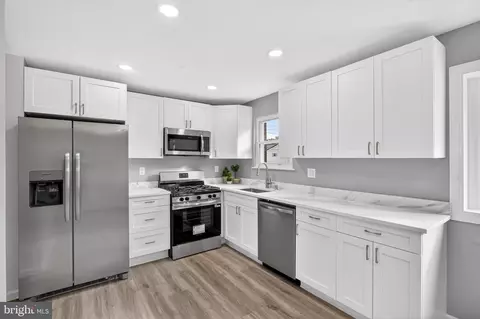 814 Booker Pl, Capitol Heights, MD 20743
